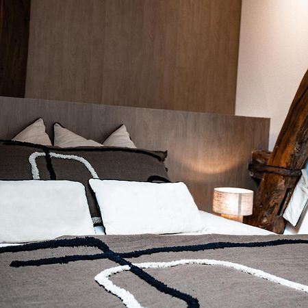 סנס Velvet - Best Keys - Maison Duplex Elegante - Plein Centre Ville - Deco Minimaliste & Cosy - Literie Haut De Gamme - 2 Chambres Separees - Lit Queen Size & 1 Canape Convertible - Smart Tv - Wifi Fibre - Check-In Autonome מראה חיצוני תמונה