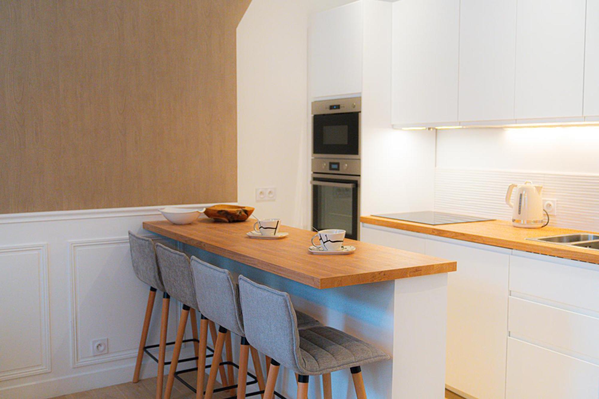 סנס Velvet - Best Keys - Maison Duplex Elegante - Plein Centre Ville - Deco Minimaliste & Cosy - Literie Haut De Gamme - 2 Chambres Separees - Lit Queen Size & 1 Canape Convertible - Smart Tv - Wifi Fibre - Check-In Autonome מראה חיצוני תמונה